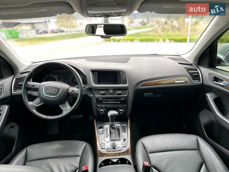 Позашляховик / Кросовер Audi Q5 2012 в Виноградові