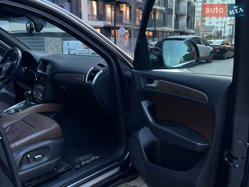 Позашляховик / Кросовер Audi Q5 2013 в Івано-Франківську