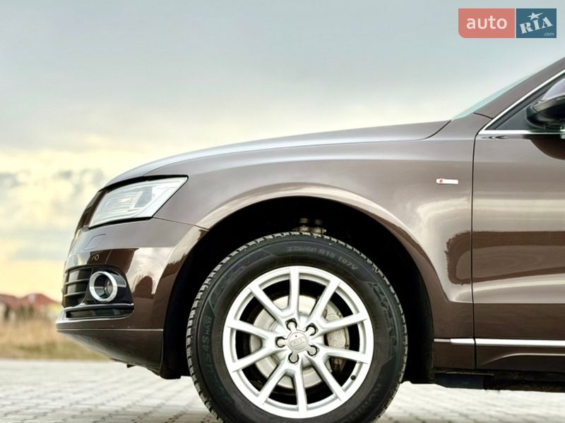 Внедорожник / Кроссовер Audi Q5 2012 в Тернополе