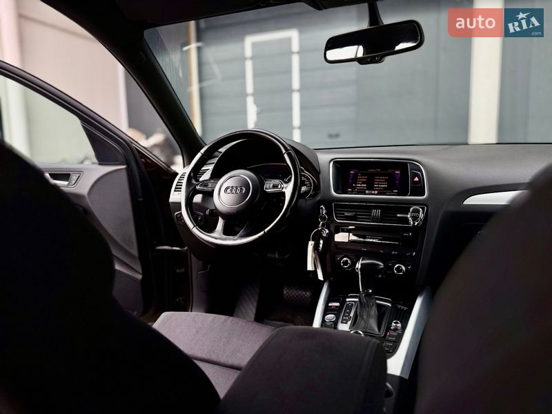 Внедорожник / Кроссовер Audi Q5 2012 в Тернополе