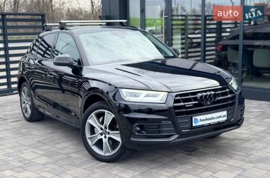 Внедорожник / Кроссовер Audi Q5 2019 в Ровно