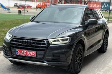 Внедорожник / Кроссовер Audi Q5 2018 в Житомире
