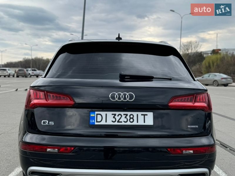 Позашляховик / Кросовер Audi Q5 2019 в Сумах