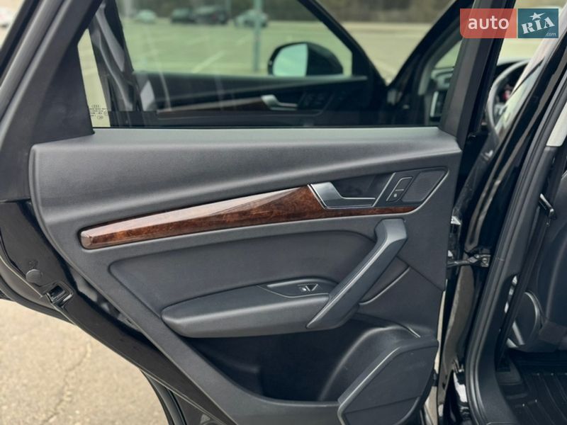 Позашляховик / Кросовер Audi Q5 2019 в Сумах