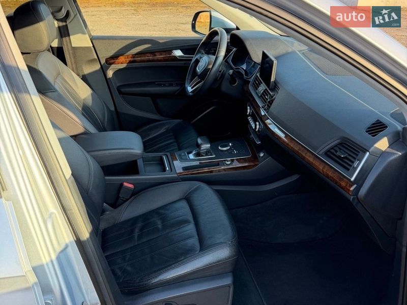 Позашляховик / Кросовер Audi Q5 2018 в Сокалі