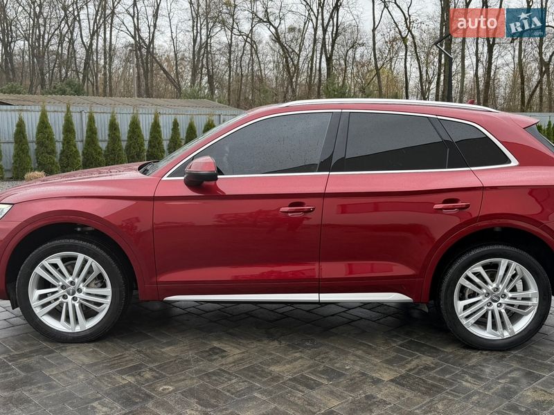 Позашляховик / Кросовер Audi Q5 2018 в Луцьку