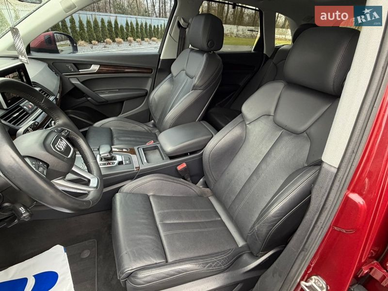 Позашляховик / Кросовер Audi Q5 2018 в Луцьку