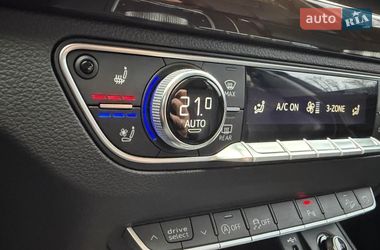 Позашляховик / Кросовер Audi Q5 2018 в Луцьку