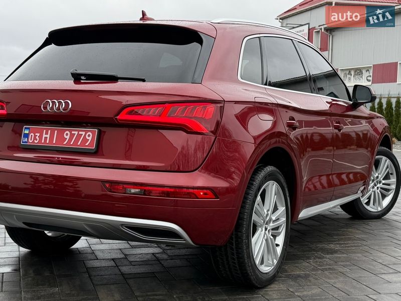 Позашляховик / Кросовер Audi Q5 2018 в Луцьку