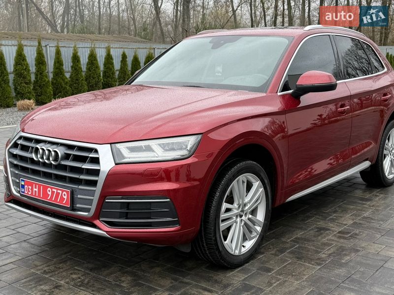 Позашляховик / Кросовер Audi Q5 2018 в Луцьку