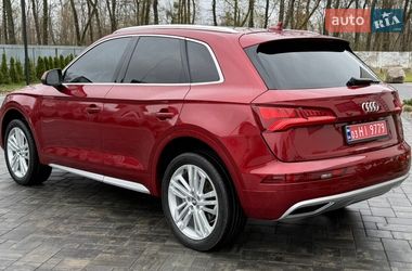Позашляховик / Кросовер Audi Q5 2018 в Луцьку
