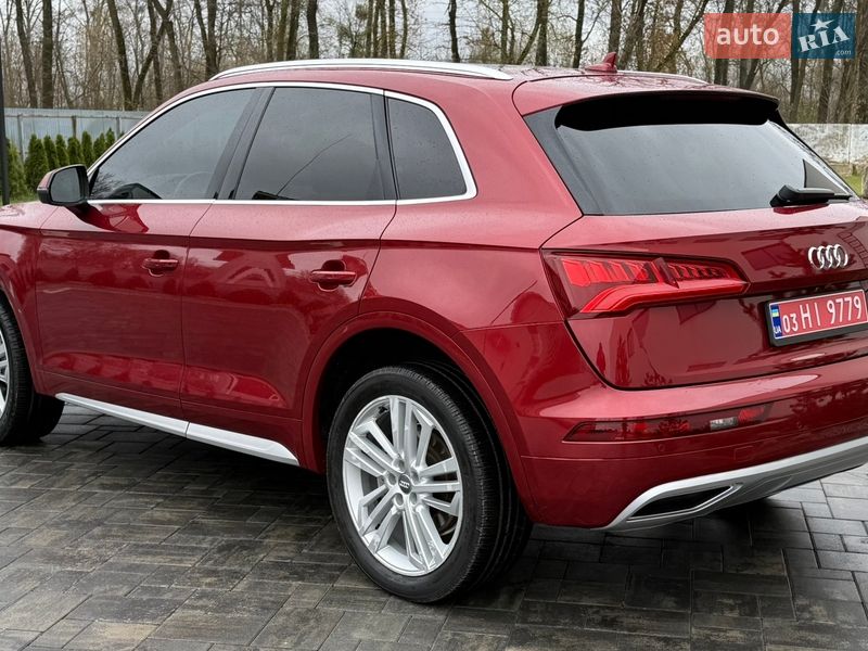 Позашляховик / Кросовер Audi Q5 2018 в Луцьку