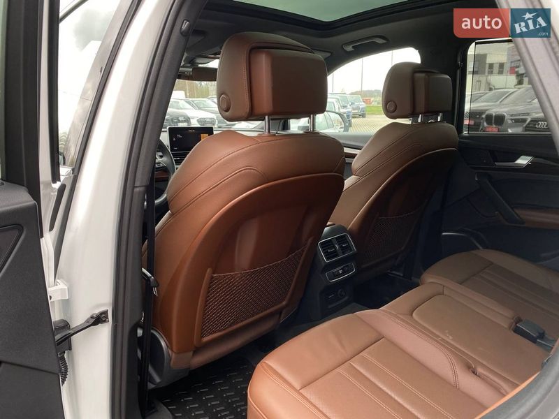 Позашляховик / Кросовер Audi Q5 2018 в Львові