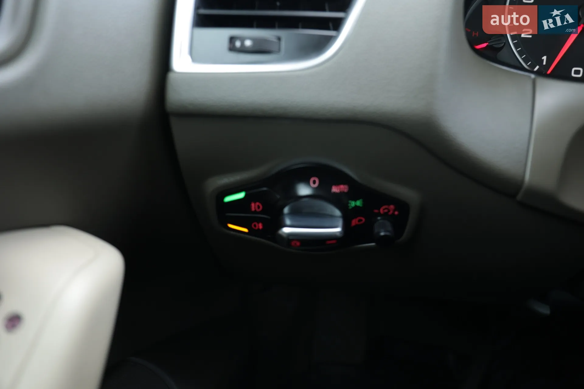 2012 Audi Q5 - мініатюра 37