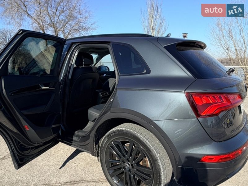 Позашляховик / Кросовер Audi Q5 2018 в Дніпрі фото 7 Позашляховик / Кросовер Audi Q5 2018 в Дніпрі