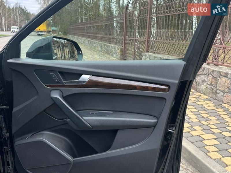 Позашляховик / Кросовер Audi Q5 2018 в Маневичах