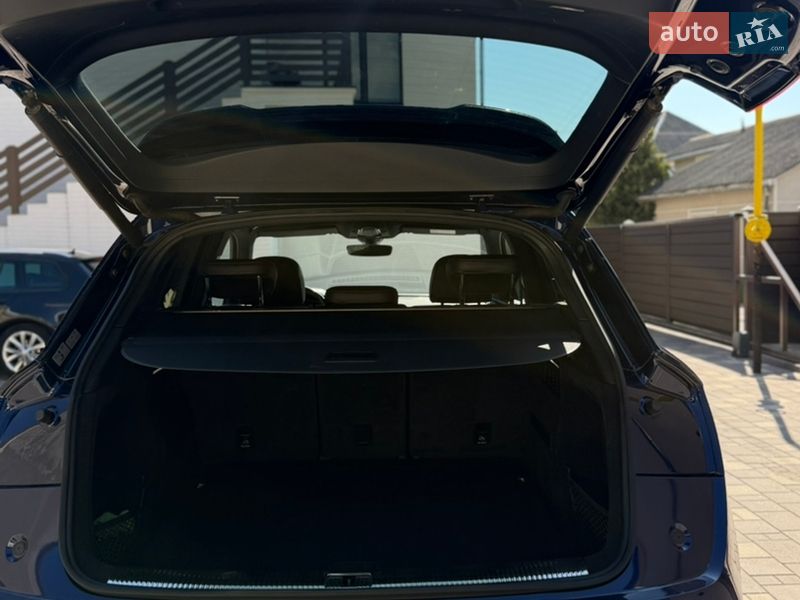 Позашляховик / Кросовер Audi Q5 2017 в Хусті