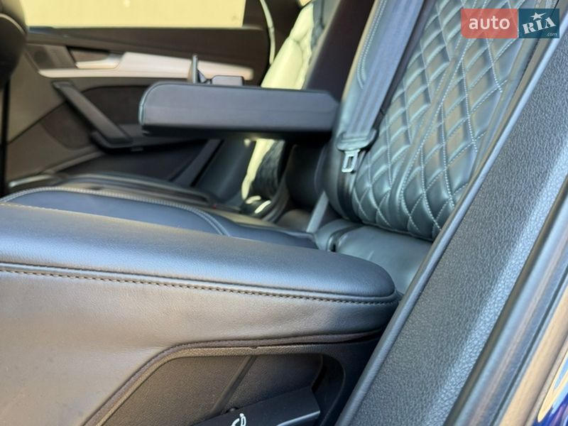 Позашляховик / Кросовер Audi Q5 2017 в Хусті