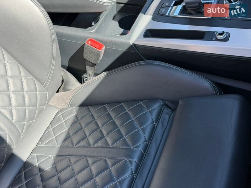 Позашляховик / Кросовер Audi Q5 2017 в Хусті