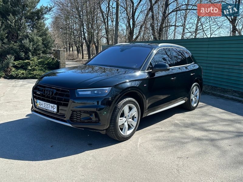 Позашляховик / Кросовер Audi Q5 2018 в Києві фото Позашляховик / Кросовер Audi Q5 2018 в Києві
