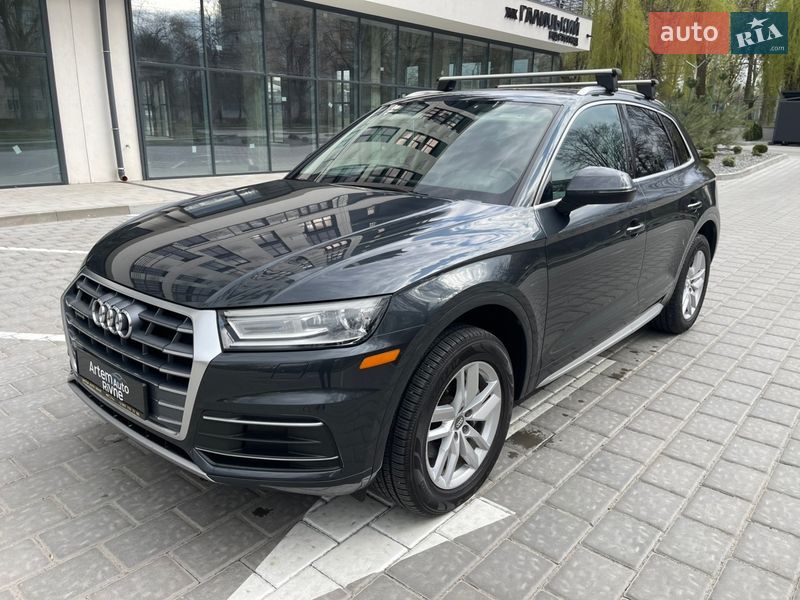 Внедорожник / Кроссовер Audi Q5 2020 в Ровно