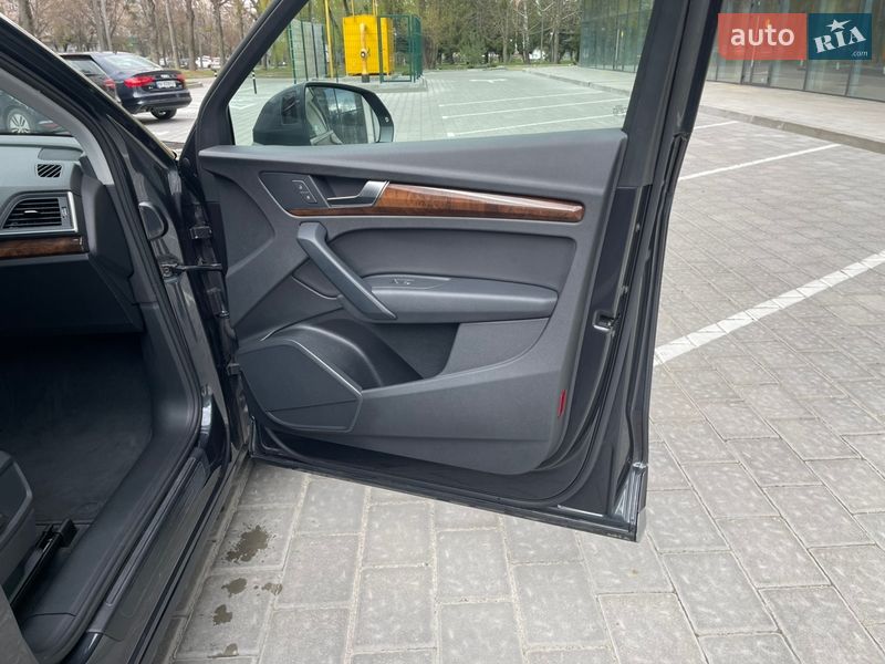 Внедорожник / Кроссовер Audi Q5 2020 в Ровно