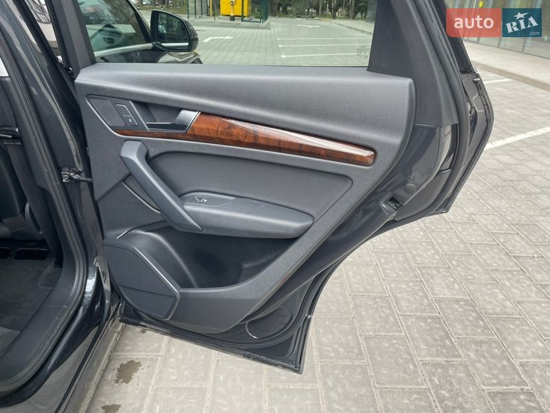 Внедорожник / Кроссовер Audi Q5 2020 в Ровно