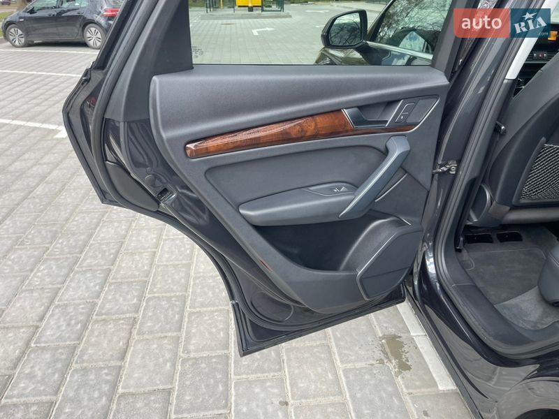 Внедорожник / Кроссовер Audi Q5 2020 в Ровно