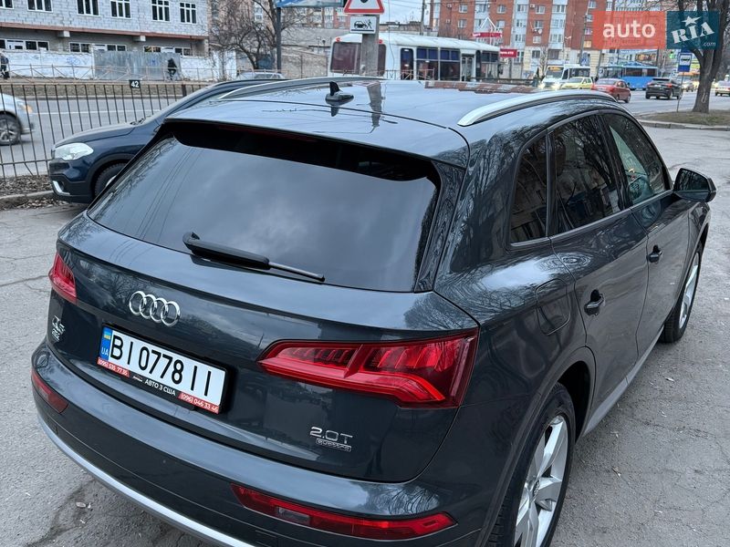 Внедорожник / Кроссовер Audi Q5 2017 в Полтаве