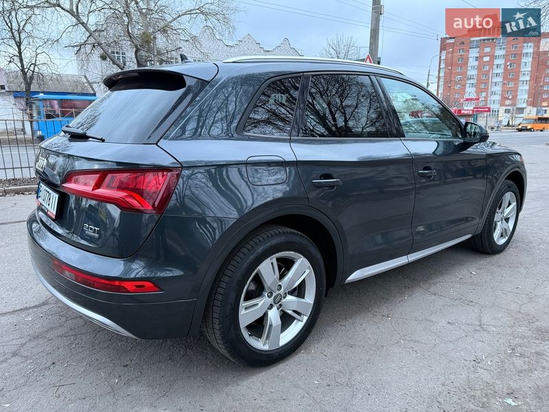 Внедорожник / Кроссовер Audi Q5 2017 в Полтаве