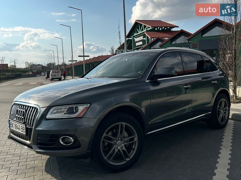 Внедорожник / Кроссовер Audi Q5 2015 в Ирпене