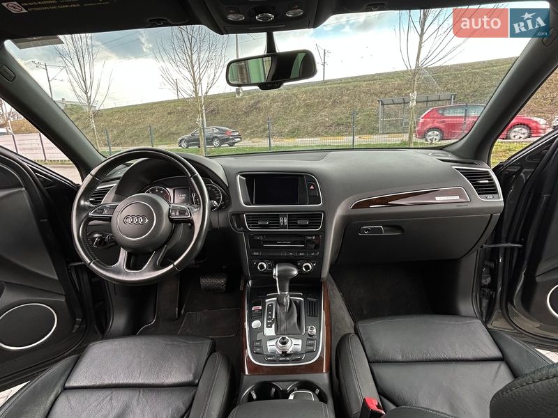 Внедорожник / Кроссовер Audi Q5 2015 в Ирпене