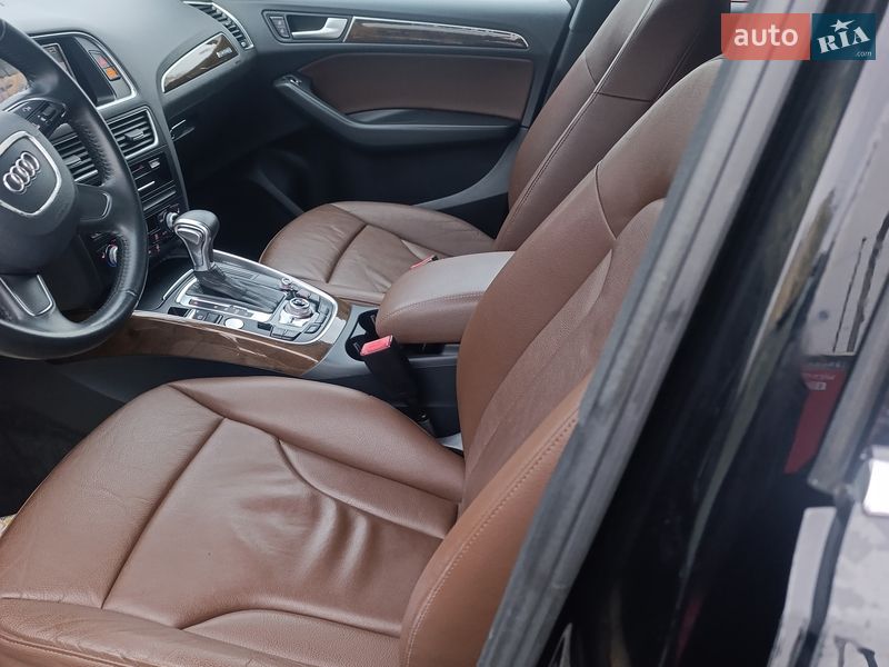 Позашляховик / Кросовер Audi Q5 2016 в Києві