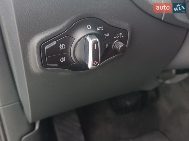 Позашляховик / Кросовер Audi Q5 2016 в Києві