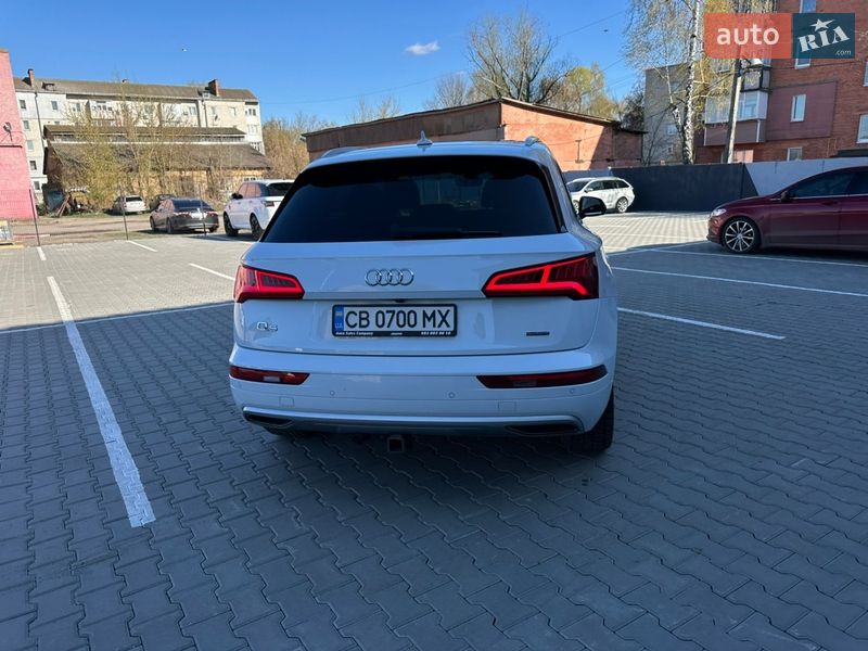 Внедорожник / Кроссовер Audi Q5 2019 в Нежине