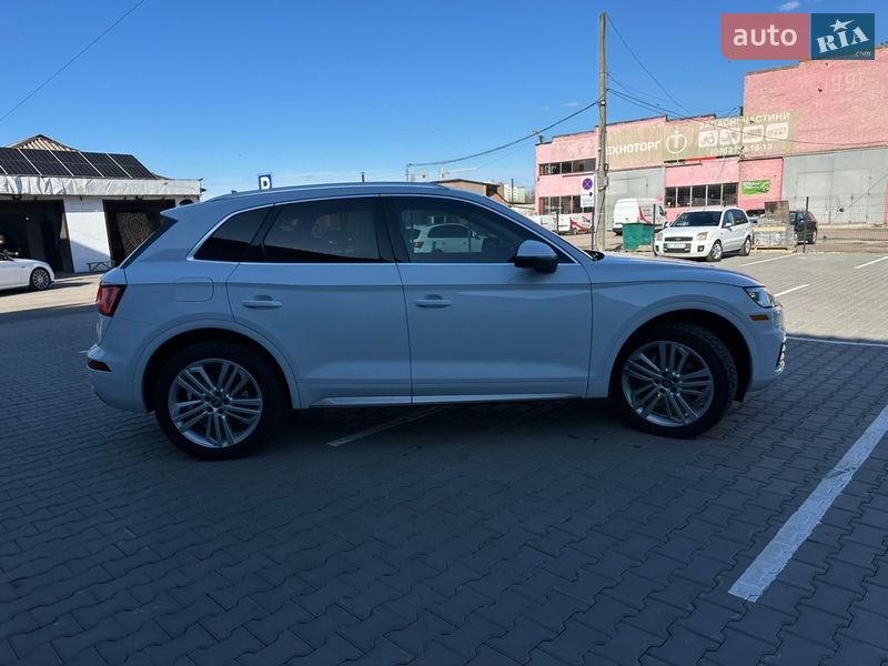 Внедорожник / Кроссовер Audi Q5 2019 в Нежине