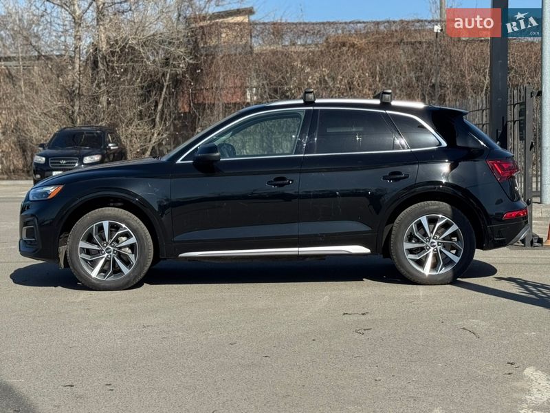 Позашляховик / Кросовер Audi Q5 2021 в Києві