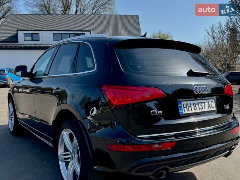Позашляховик / Кросовер Audi Q5 2016 в Сараті