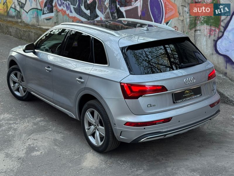 Внедорожник / Кроссовер Audi Q5 2021 в Днепре