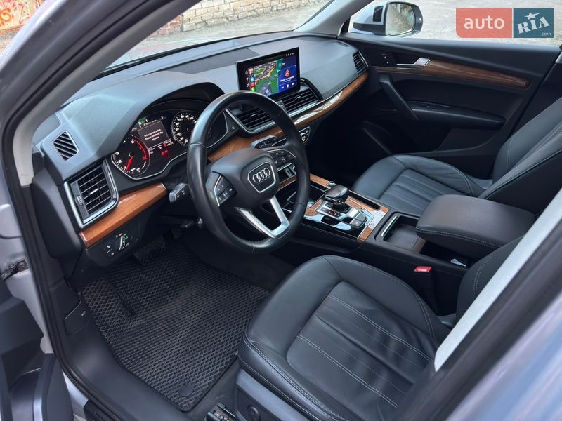 Внедорожник / Кроссовер Audi Q5 2021 в Днепре