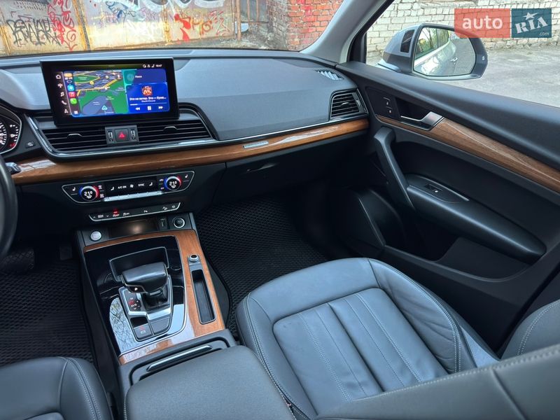 Внедорожник / Кроссовер Audi Q5 2021 в Днепре