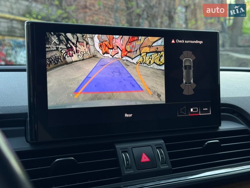 Внедорожник / Кроссовер Audi Q5 2021 в Днепре