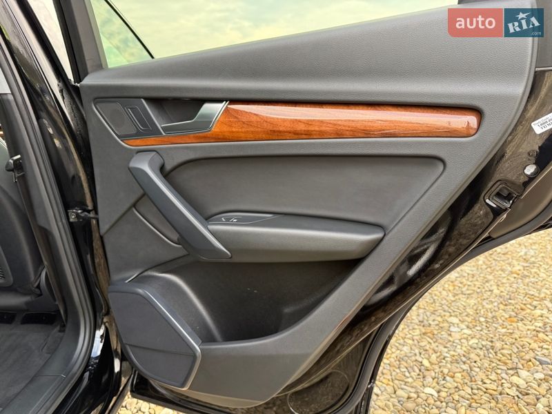 Внедорожник / Кроссовер Audi Q5 2023 в Стрые