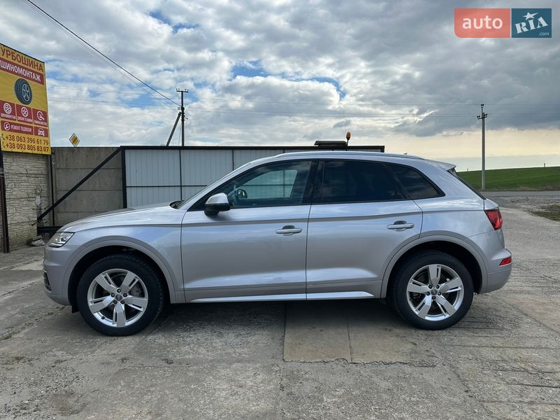 Внедорожник / Кроссовер Audi Q5 2018 в Владимире