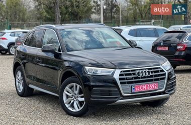 Внедорожник / Кроссовер Audi Q5 2019 в Стрые