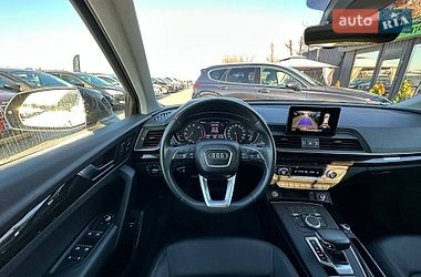 Позашляховик / Кросовер Audi Q5 2020 в Києві