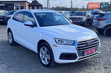 Внедорожник / Кроссовер Audi Q5 2018 в Луцке