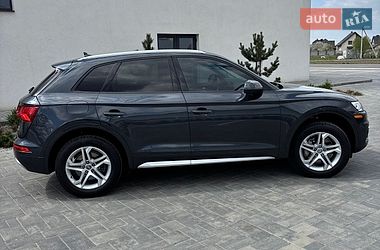 Внедорожник / Кроссовер Audi Q5 2016 в Луцке