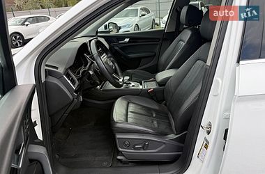 Внедорожник / Кроссовер Audi Q5 2019 в Киеве