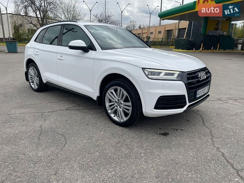 Внедорожник / Кроссовер Audi Q5 2017 в Харькове